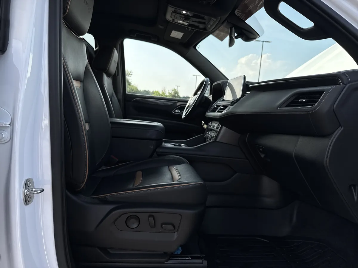 2021 GMC Yukon XL AT4 thumbnail 35