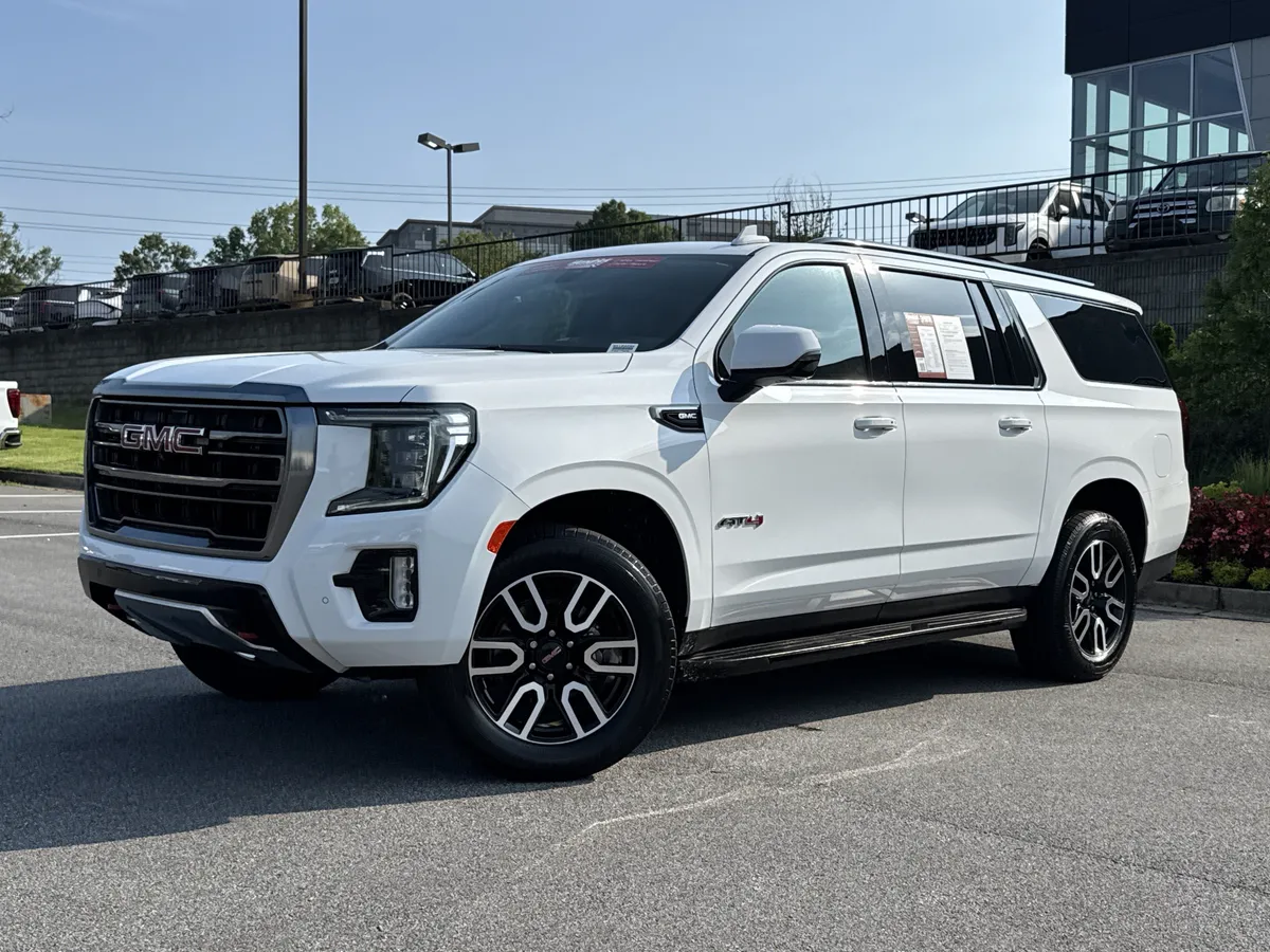 2021 GMC Yukon XL AT4 thumbnail 4