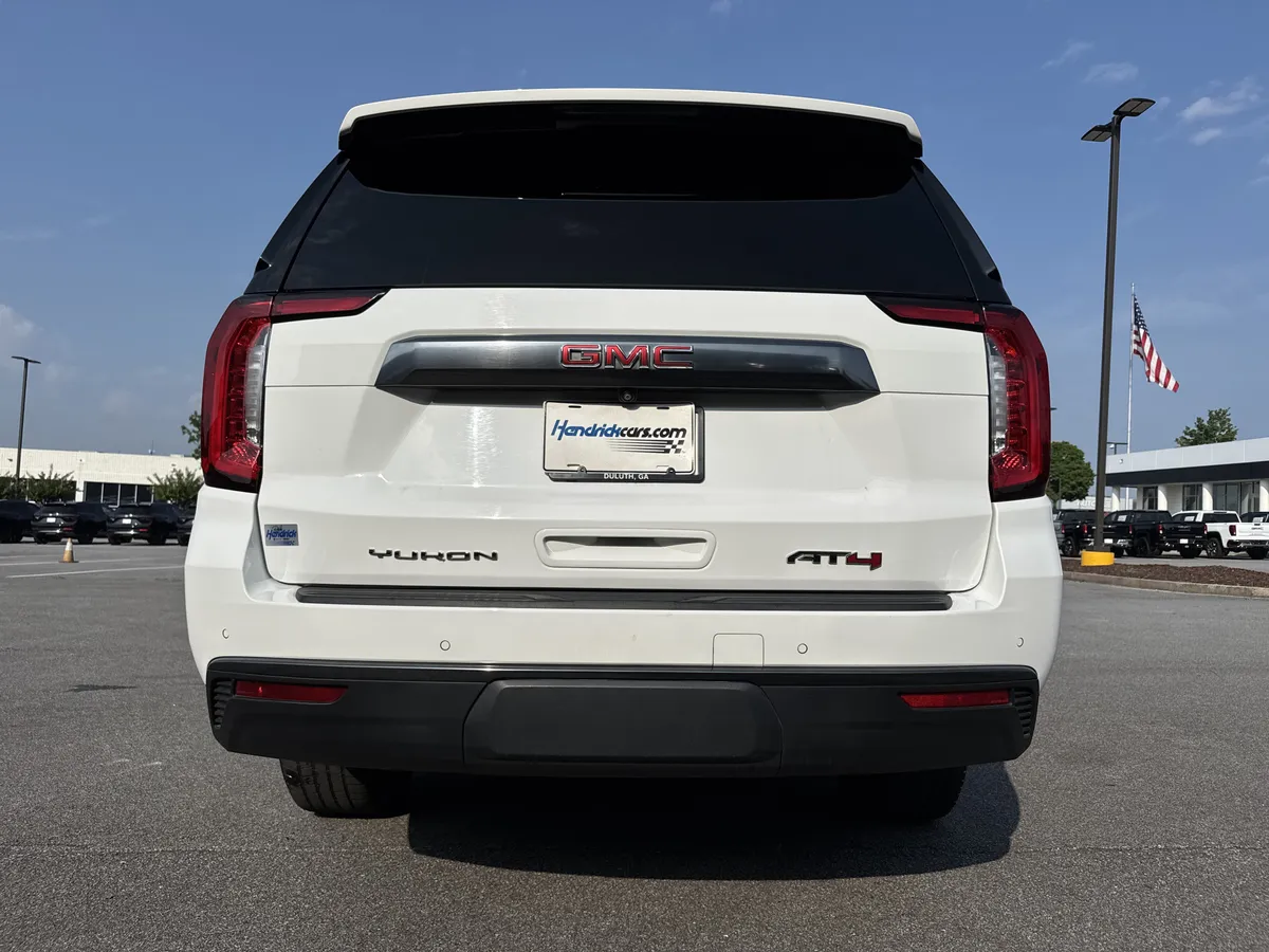 2021 GMC Yukon XL AT4 thumbnail 8