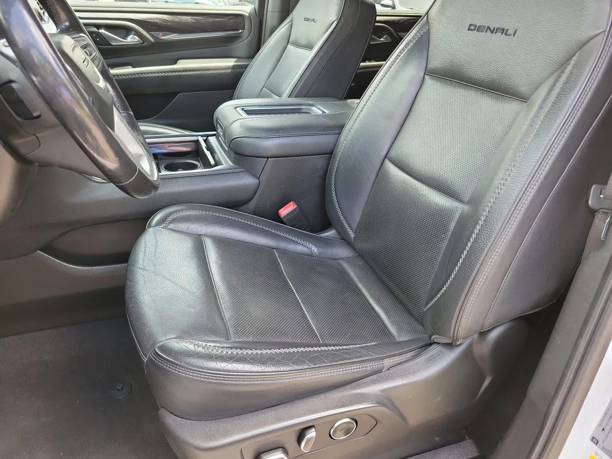 2021 GMC Yukon XL Denali thumbnail 11