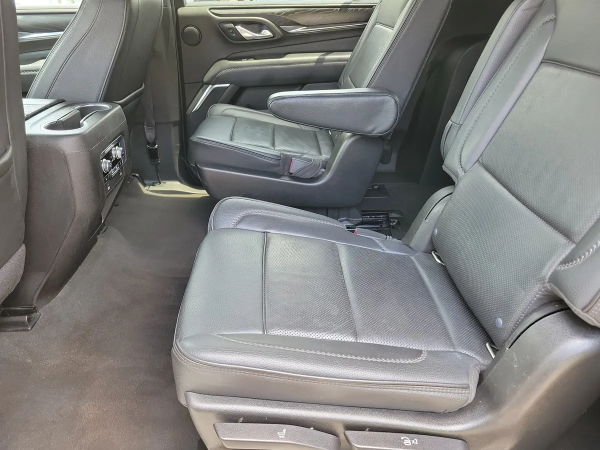 2021 GMC Yukon XL Denali thumbnail 13
