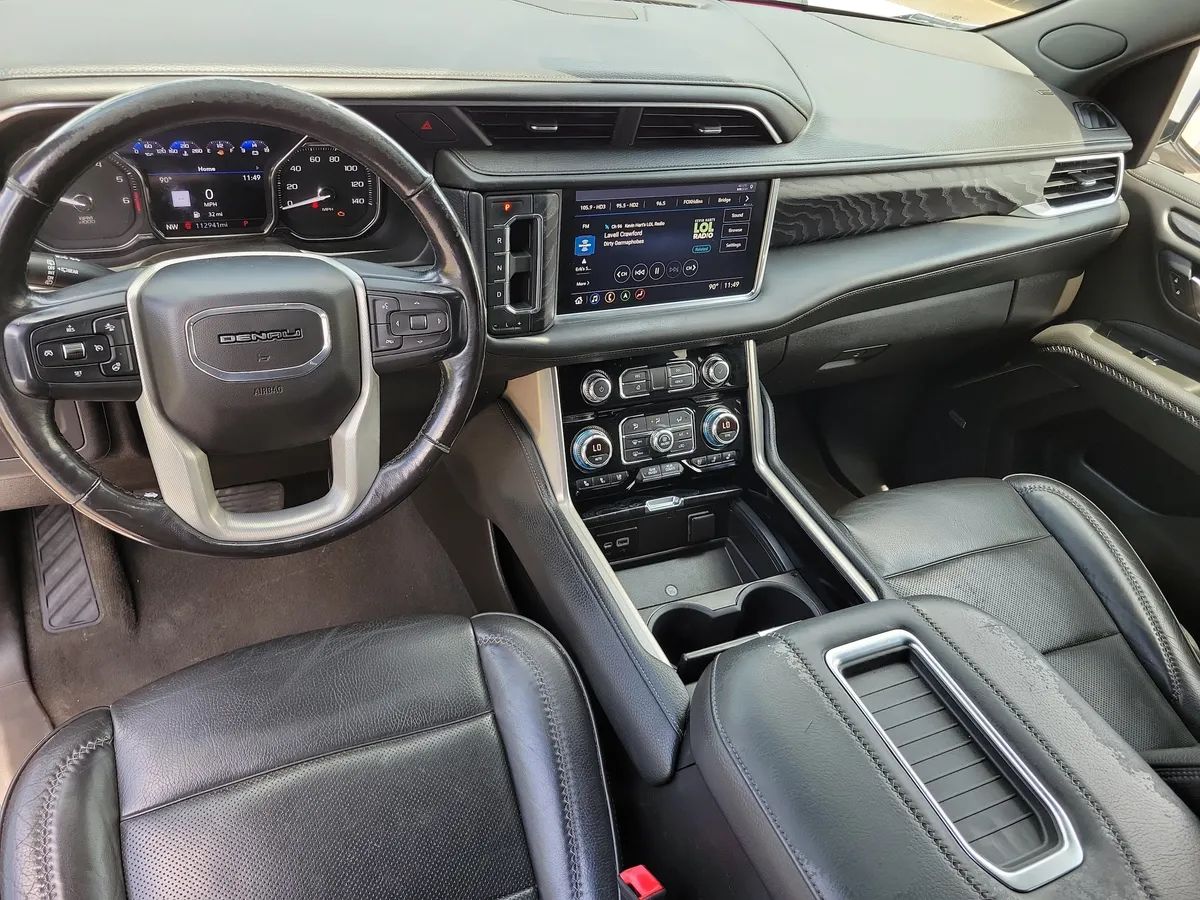 2021 GMC Yukon XL Denali thumbnail 16