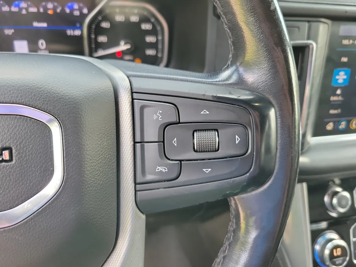 2021 GMC Yukon XL Denali thumbnail 22