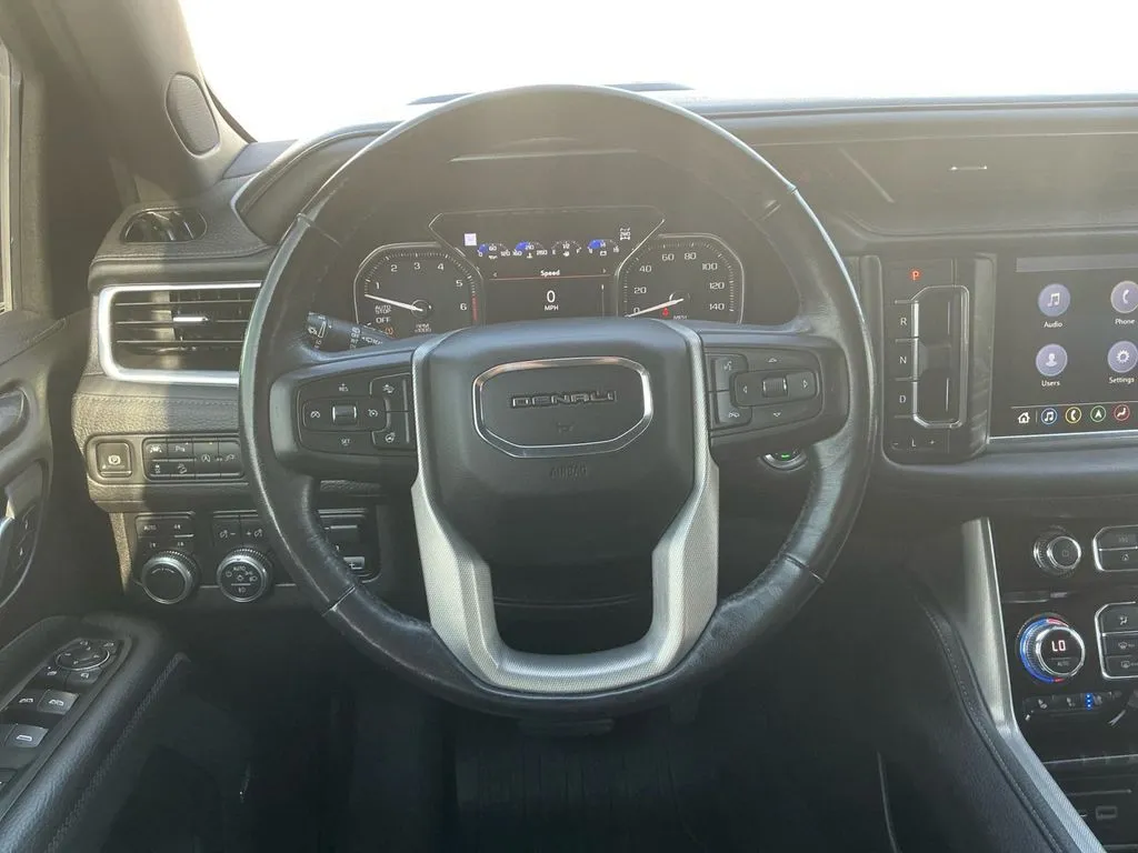 2021 GMC Yukon XL Denali thumbnail 18