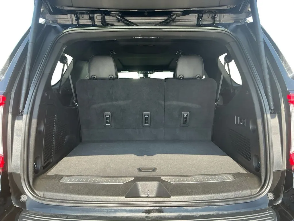 2021 GMC Yukon XL Denali thumbnail 24