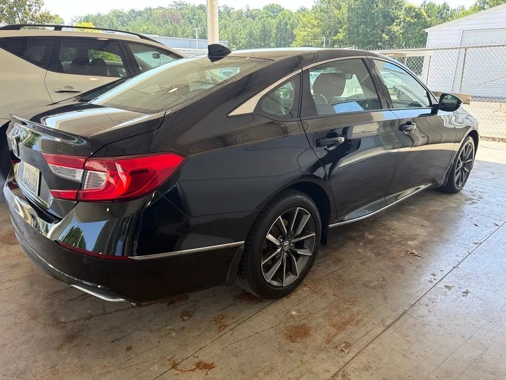 2021 Honda Accord EX-L thumbnail 3