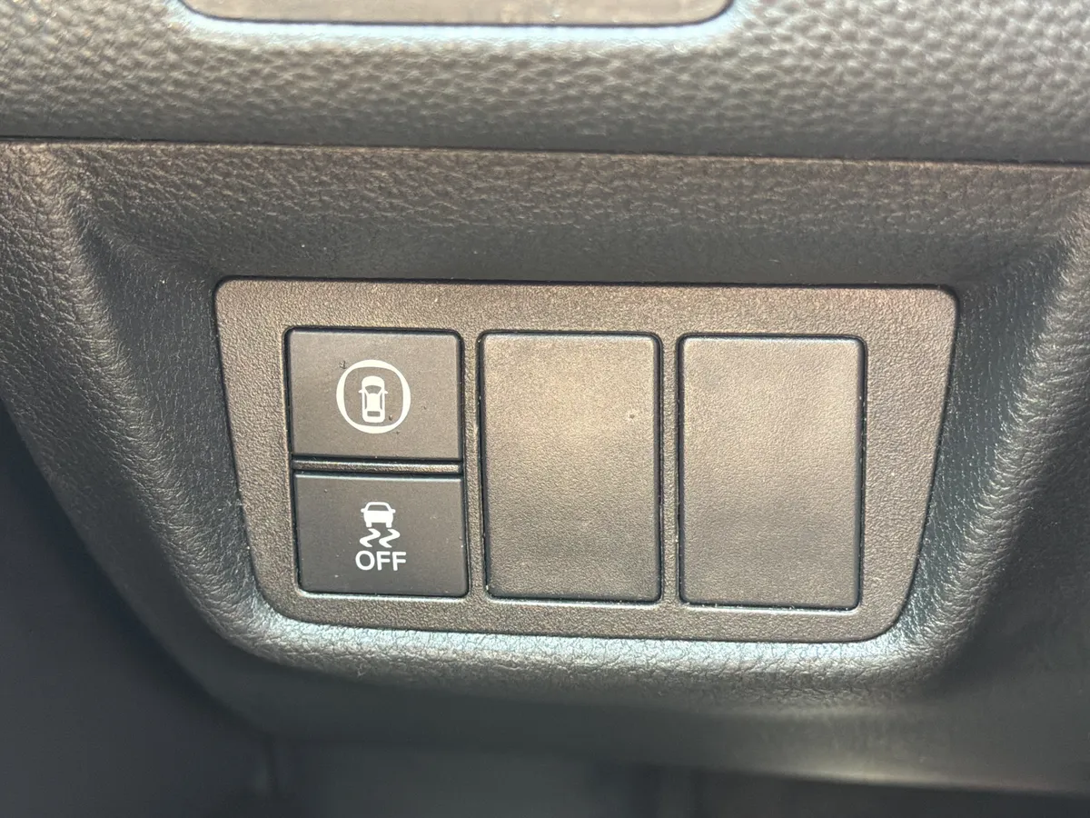 2021 Honda Accord Sedan Sport thumbnail 11