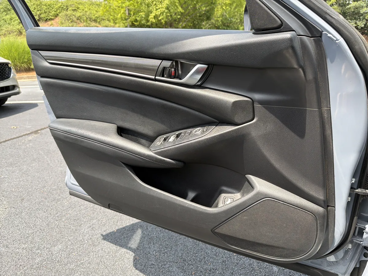 2021 Honda Accord Sedan Sport thumbnail 12
