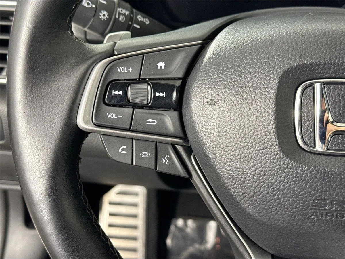 2021 Honda Accord Sedan Sport SE thumbnail 16