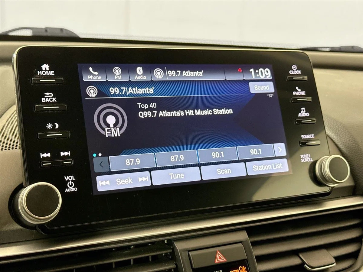2021 Honda Accord Sedan Sport SE thumbnail 20