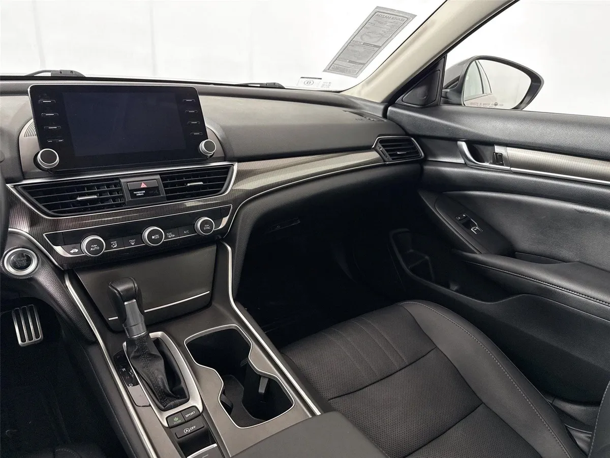 2021 Honda Accord Sedan Sport SE thumbnail 28