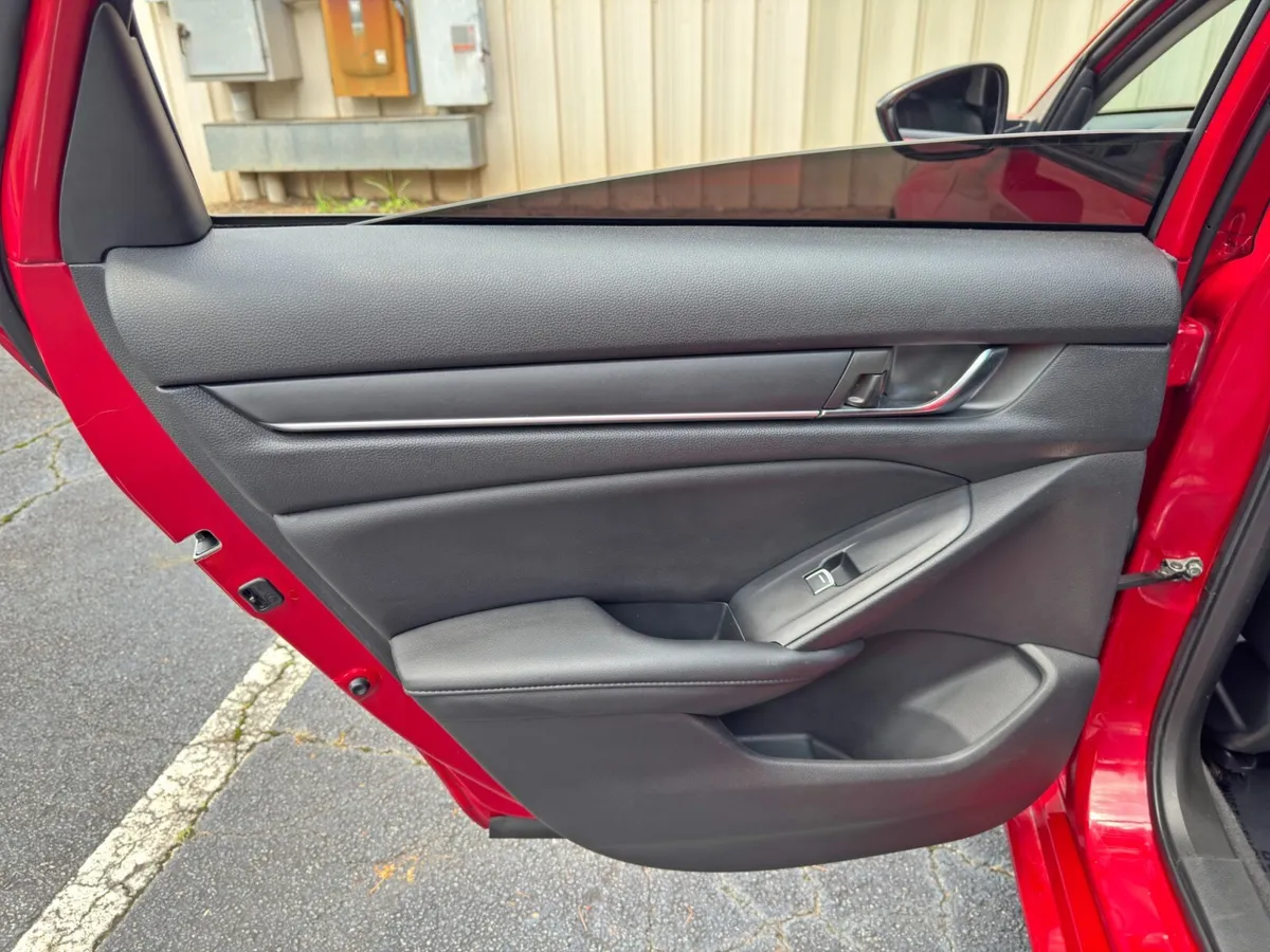 2021 Honda Accord Sport SE 1.5T thumbnail 38
