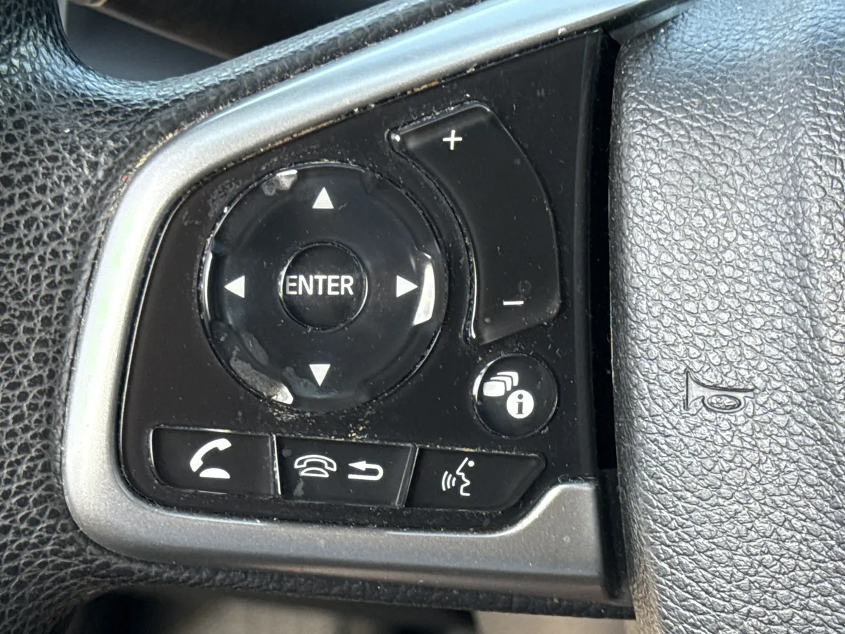 2021 Honda Civic Sedan LX thumbnail 20