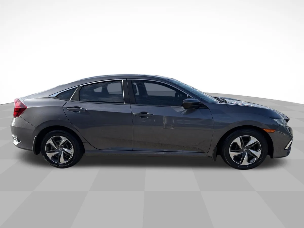 2021 Honda Civic Sedan LX thumbnail 4