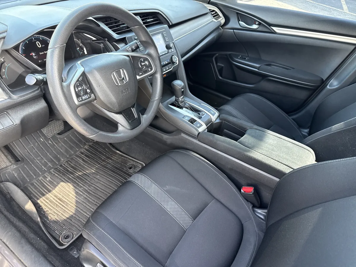 2021 Honda Civic Sedan LX thumbnail 9