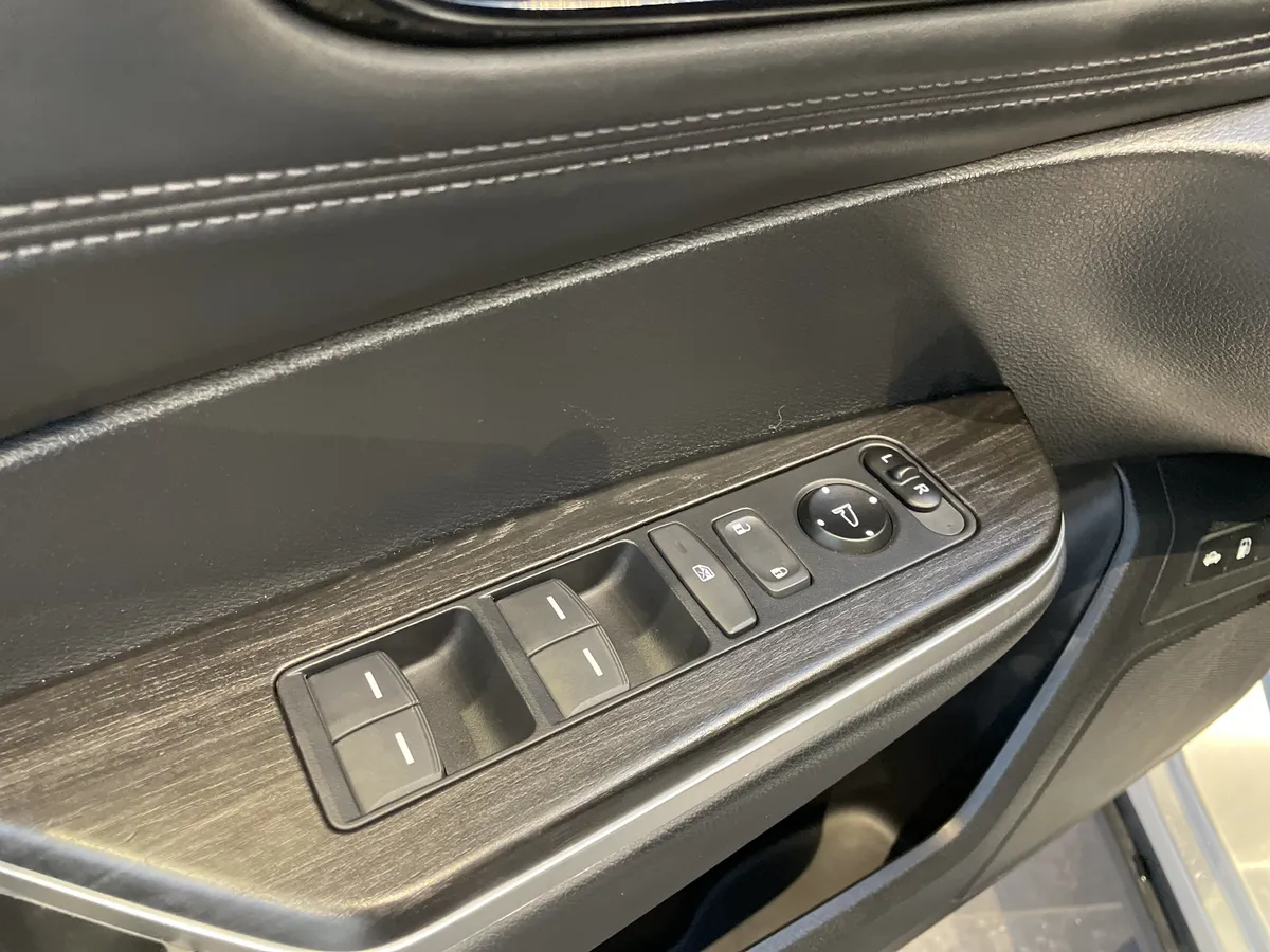 2021 Honda Clarity Plug-In Hybrid thumbnail 15