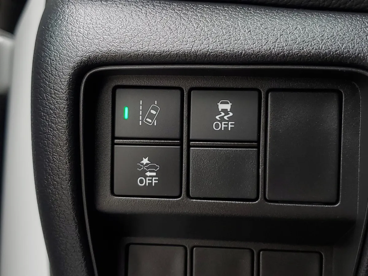 2021 Honda CR-V Hybrid EX thumbnail 32