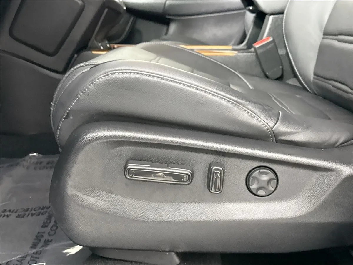 2021 Honda CR-V Touring thumbnail 29