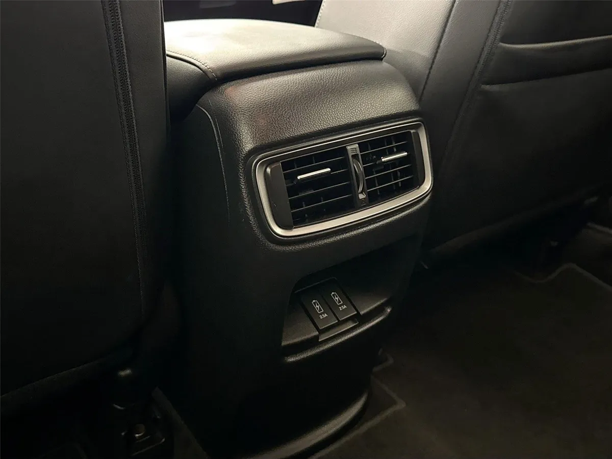 2021 Honda CR-V Touring thumbnail 34
