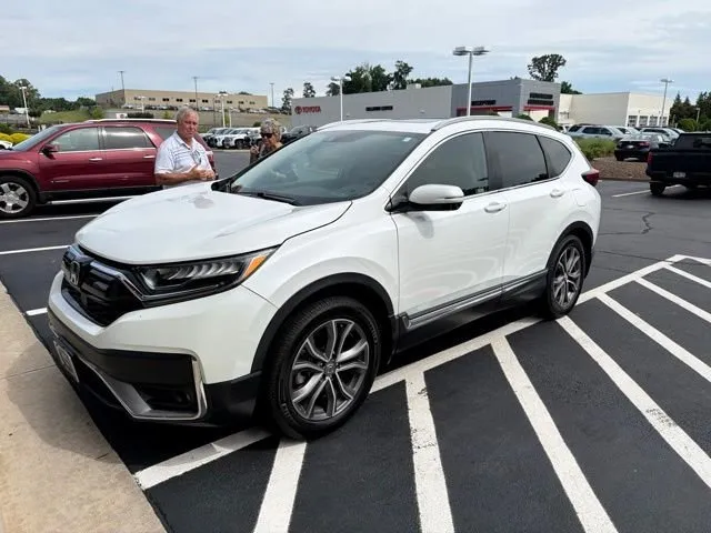 2021 Honda CR-V Touring thumbnail 2