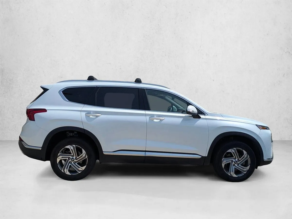 2021 Hyundai Santa Fe SEL thumbnail 4