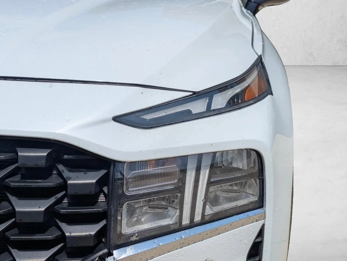 2021 Hyundai Santa Fe SEL thumbnail 5