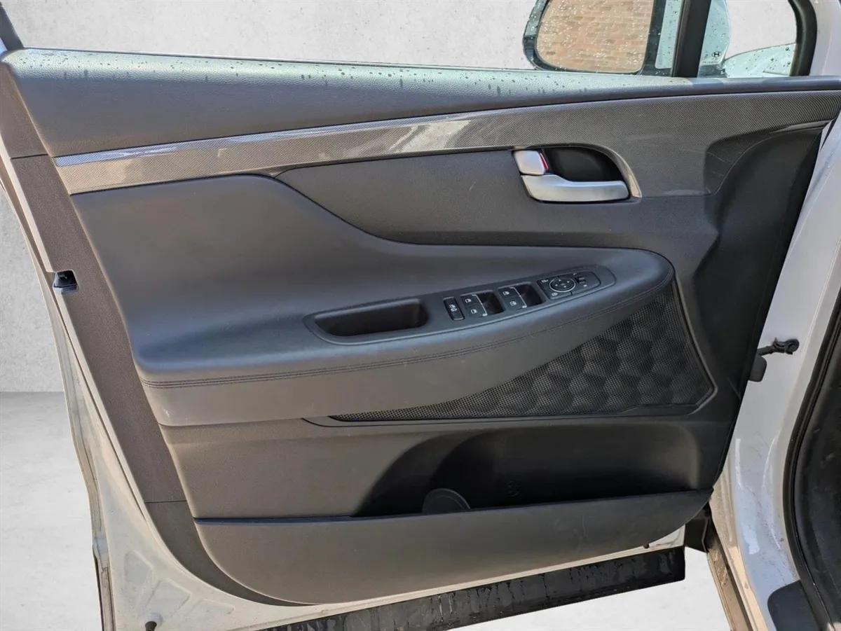2021 Hyundai Santa Fe SEL thumbnail 6