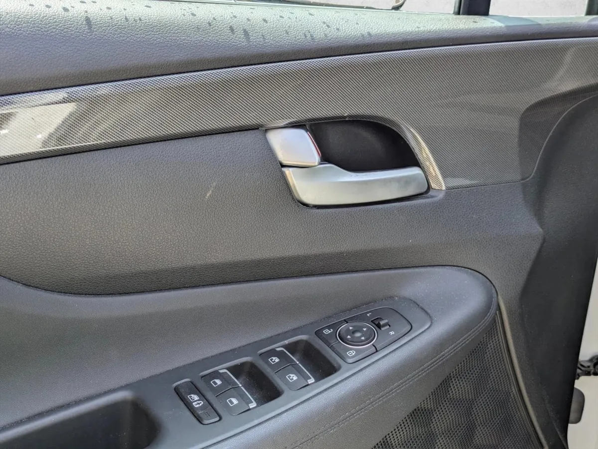 2021 Hyundai Santa Fe SEL thumbnail 7