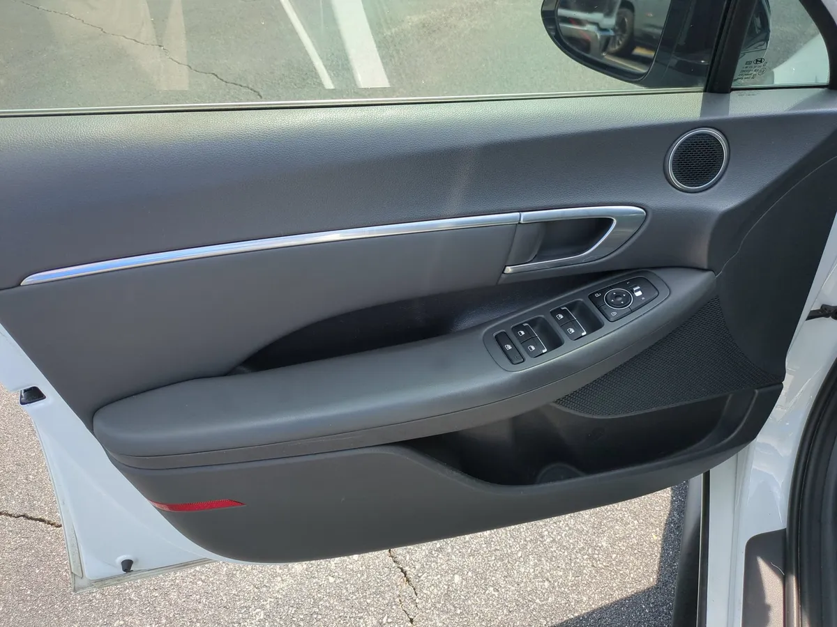 2021 Hyundai Sonata SEL Plus thumbnail 13