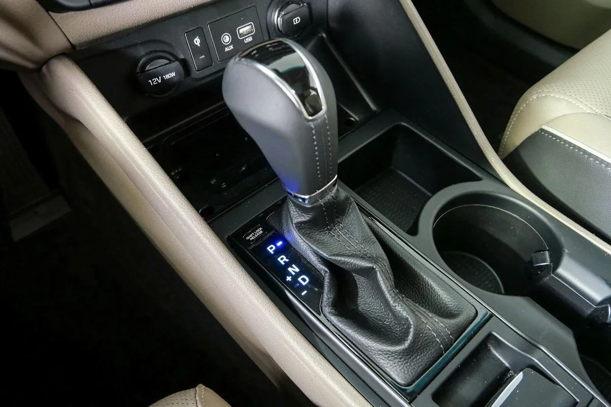2021 HYUNDAI TUCSON Ultimate thumbnail 17