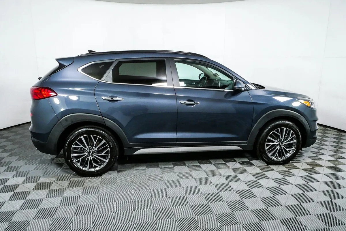 2021 HYUNDAI TUCSON Ultimate thumbnail 2