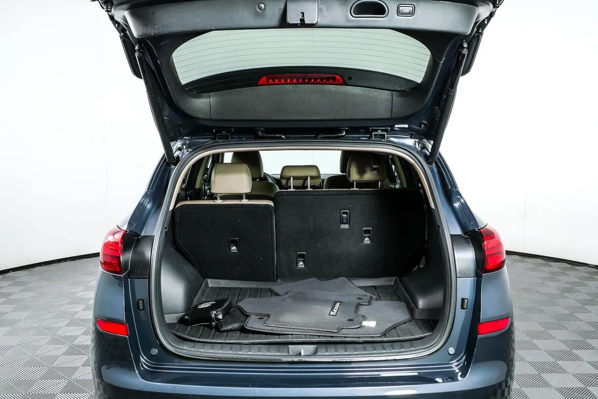 2021 HYUNDAI TUCSON Ultimate thumbnail 31