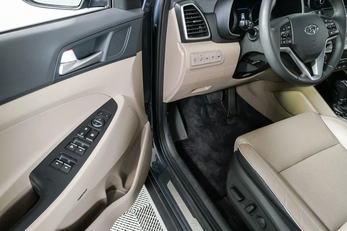 2021 HYUNDAI TUCSON Ultimate thumbnail 7