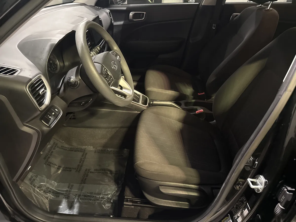 2021 Hyundai Venue SE thumbnail 15