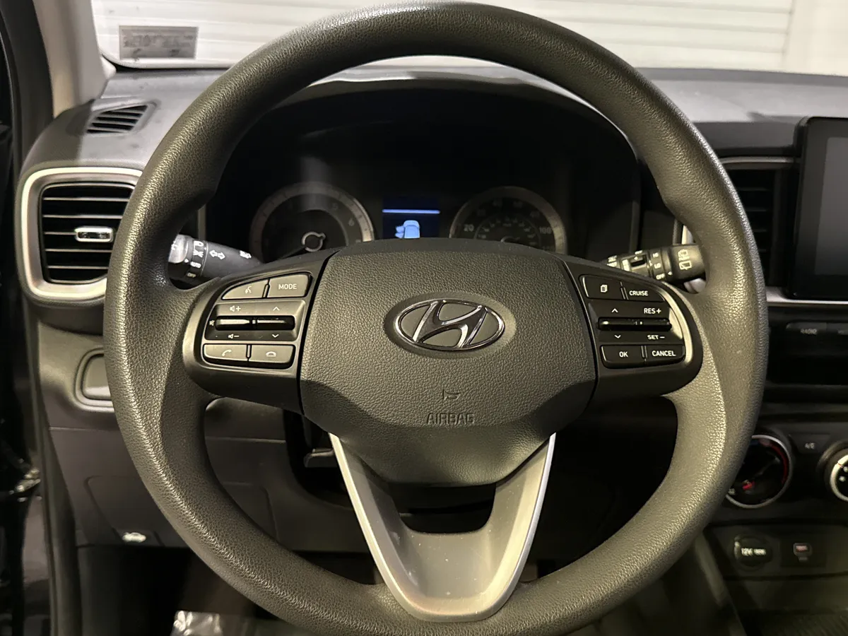 2021 Hyundai Venue SE thumbnail 17