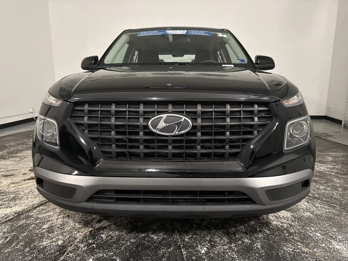 2021 Hyundai Venue SE thumbnail 2