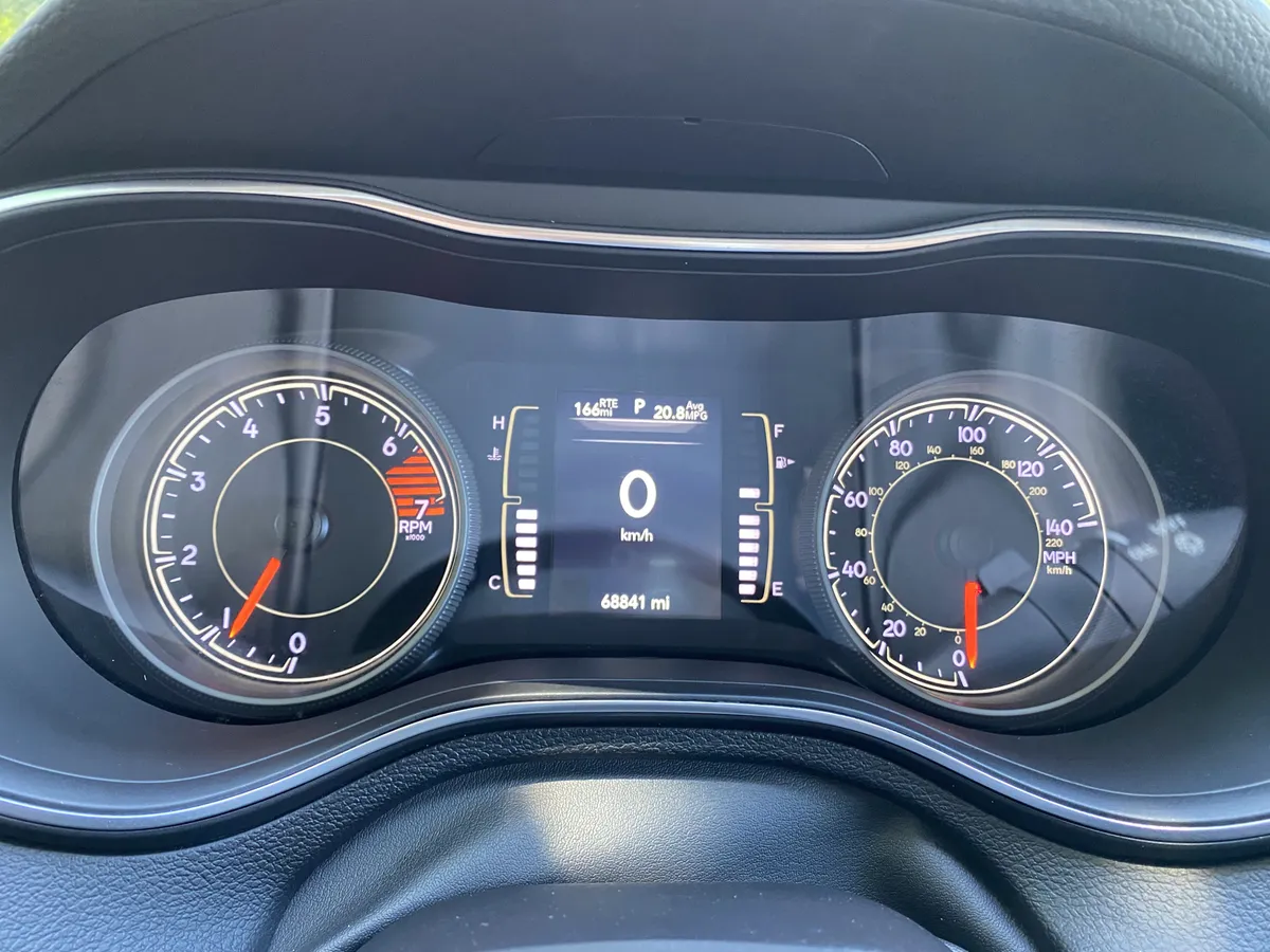 2021 Jeep Cherokee Latitude Plus thumbnail 21