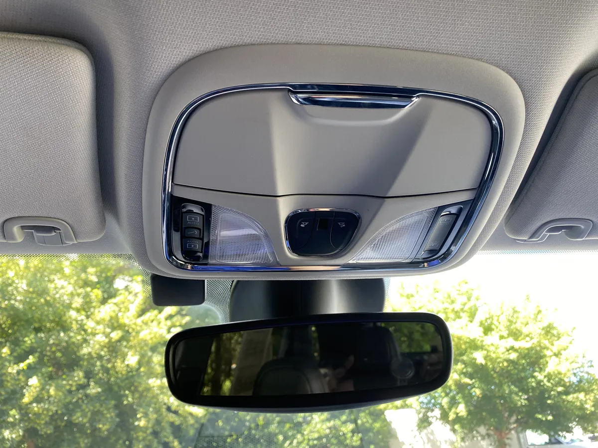 2021 Jeep Cherokee Latitude Plus thumbnail 31