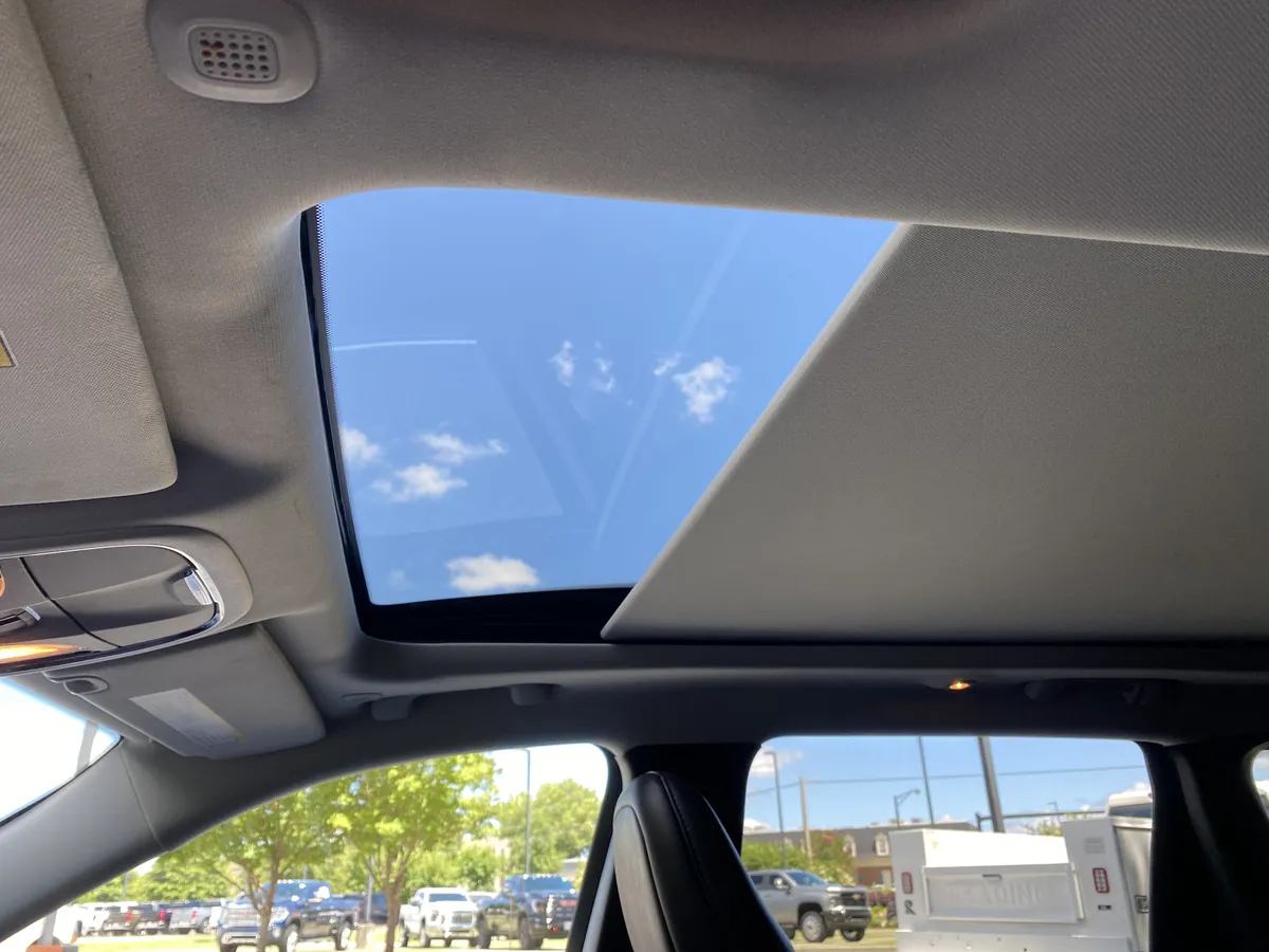 2021 Jeep Cherokee Latitude Plus thumbnail 32