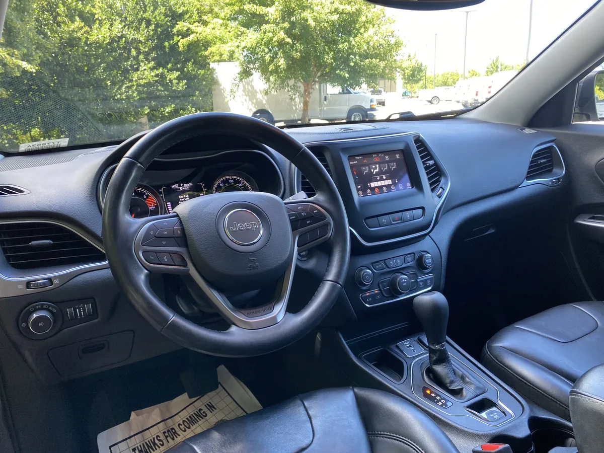 2021 Jeep Cherokee Latitude Plus thumbnail 33