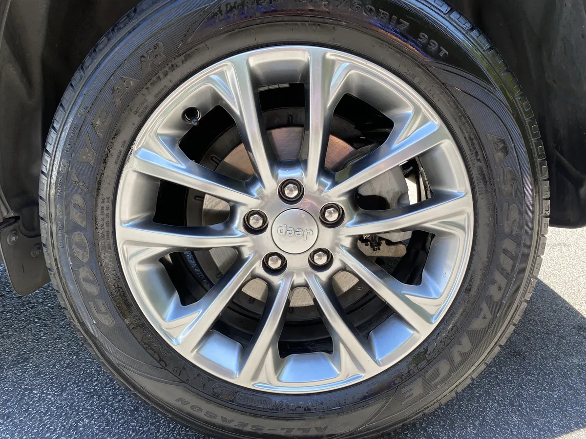 2021 Jeep Cherokee Latitude Plus thumbnail 41