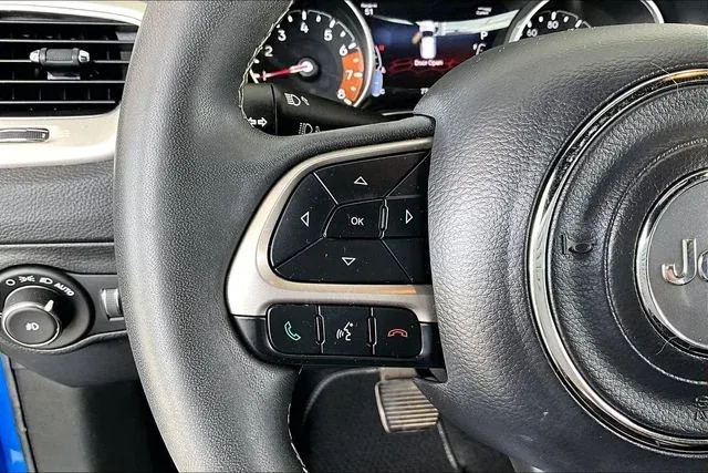 2021 Jeep Compass 80th Special Edition thumbnail 10