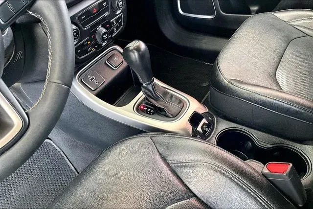 2021 Jeep Compass 80th Special Edition thumbnail 15