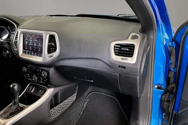 2021 Jeep Compass 80th Special Edition thumbnail 21