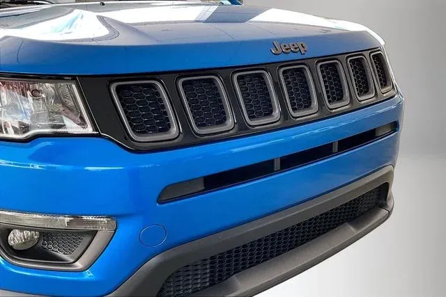 2021 Jeep Compass 80th Special Edition thumbnail 27