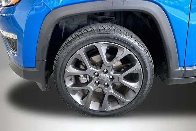 2021 Jeep Compass 80th Special Edition thumbnail 28