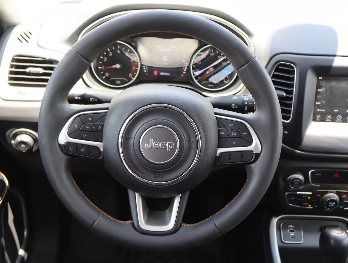 2021 Jeep Compass Latitude thumbnail 16