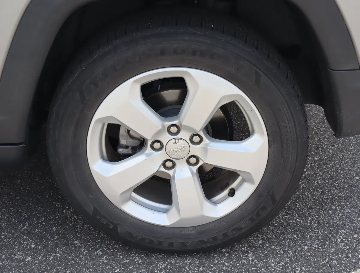 2021 Jeep Compass Latitude thumbnail 31