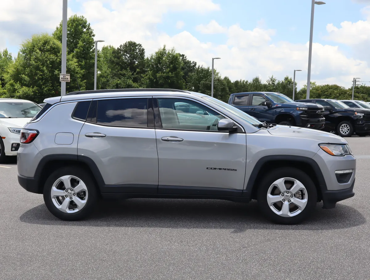 2021 Jeep Compass Latitude thumbnail 9