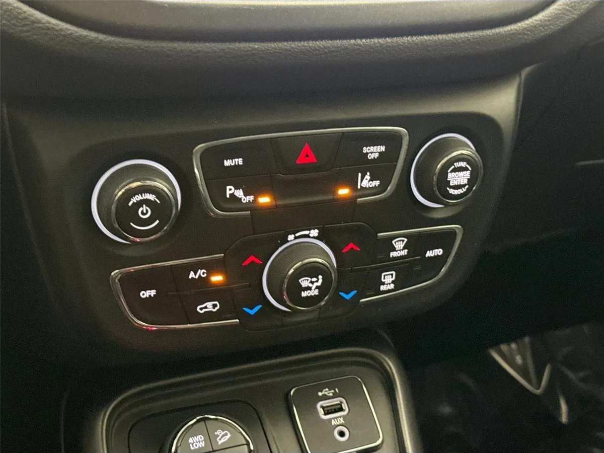 2021 Jeep Compass Trailhawk thumbnail 24